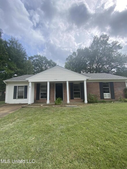 3145 Forest Glen Dr, Horn Lake, MS 38637