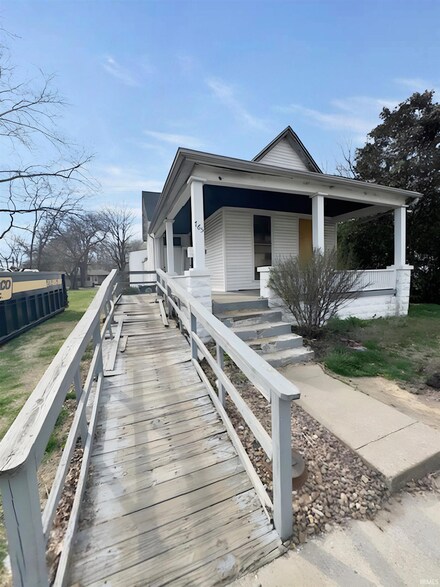 765 S Elliott St, Evansville, IN 47713