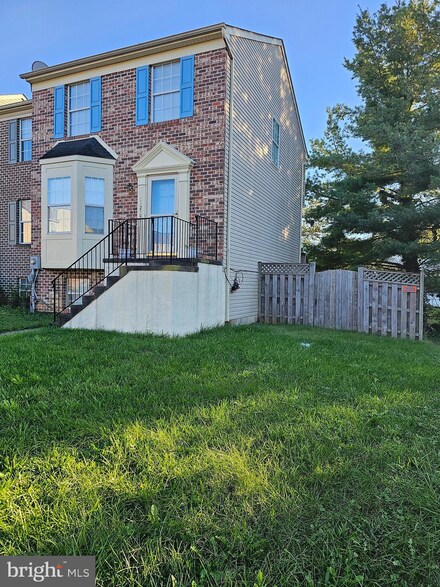 11210 Cristins Cir, Hagerstown, MD 21742