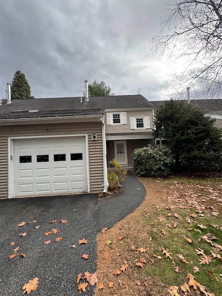 15 Winding Pond Rd, Londonderry, NH 03053