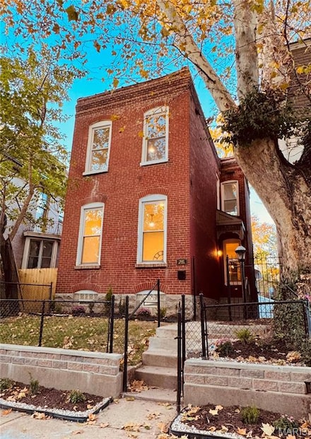 2643 Ann Ave, Saint Louis, MO 63104