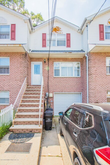 50 Andrews St, Staten Island, NY 10305