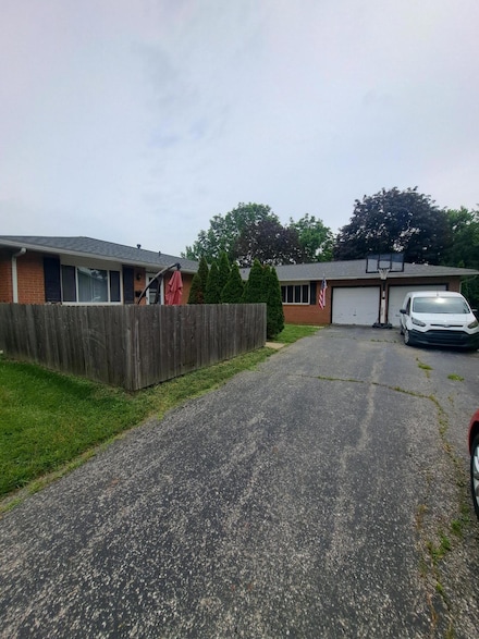 4818 -4820 Winterset Dr, Columbus, OH 43220