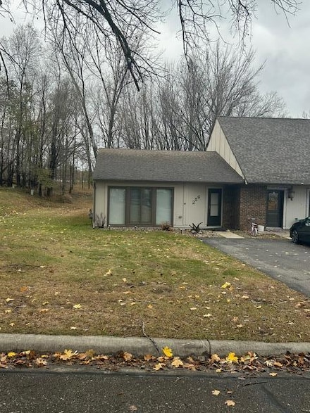 256 Miller St, Spicer, MN 56288