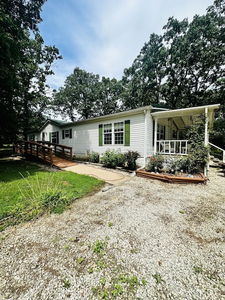 27949 County Road 275, Pittsburg, MO 65724