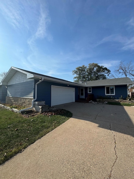 845 38th Ave, Winona, MN 55987