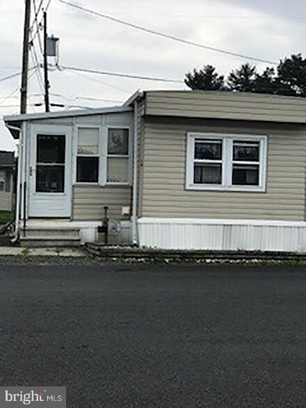 19 Keystone Rd, Reading, PA 19606