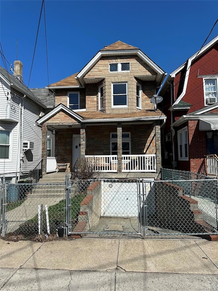 10431 91st Ave, Richmond Hill, NY 11418