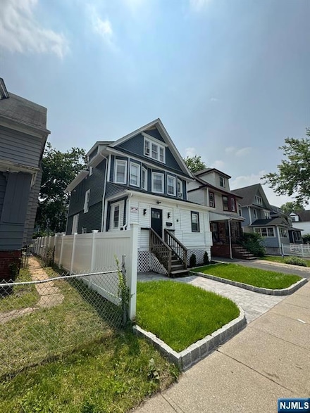 116 Sanford St, East Orange, NJ 07018