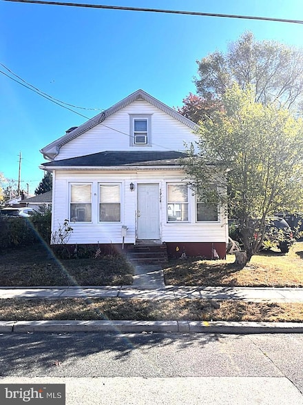 7924 River Rd, Pennsauken, NJ 08110