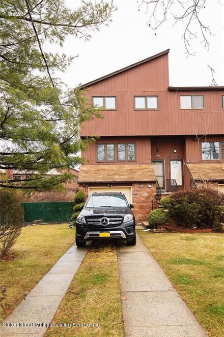 989 W Fingerboard Rd Unit 289, Staten Island, NY 10304