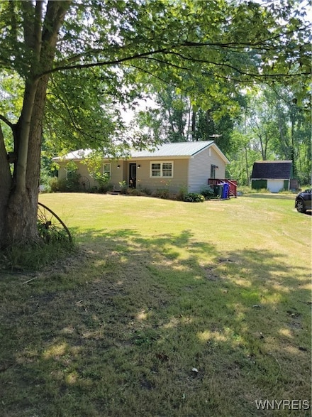1978 Hartland Rd, Appleton, NY 14008