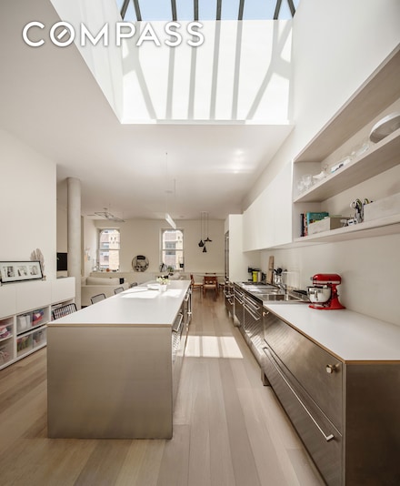 395 Broadway Unit 15C, New York, NY 10013