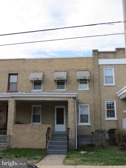 240 Pensdale St, Philadelphia, PA 19128