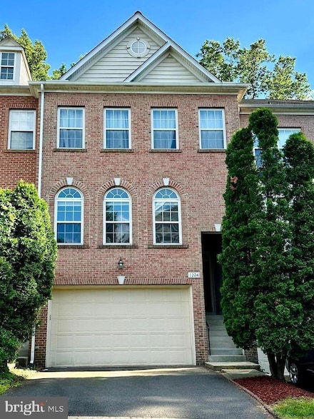 12241 Stockton Tees Ln, Fairfax, VA 22030