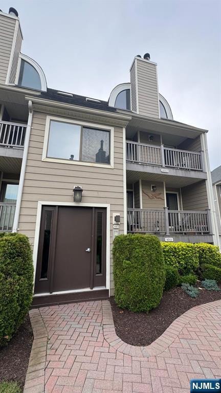 1012 River Renaissance Unit D12, East Rutherford, NJ 07073