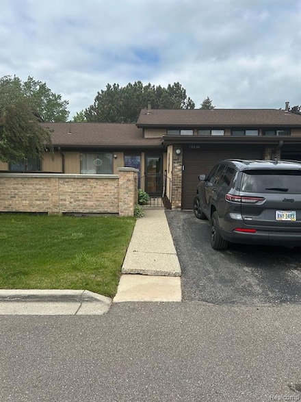 19630 Villa Dr S, Southfield, MI 48076