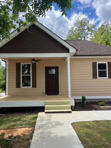 628 Edgefield St, Greenwood, SC 29646