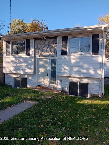 413 E Hodge Ave, Lansing, MI 48910