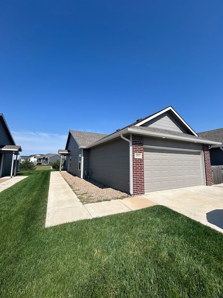 2811 W 55th Ct N, Wichita, KS 67204