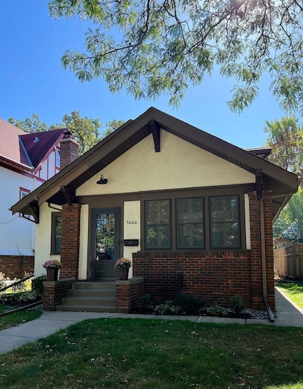 1446 Goodrich Ave, Saint Paul, MN 55105