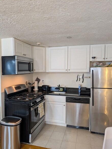 65 Hancock St Unit 1F, Boston, MA 02114