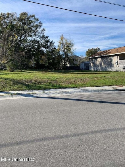 187 Maple St, Biloxi, MS 39530
