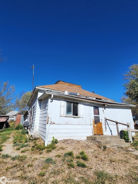 509 Smith St, Woodburn, IA 50275