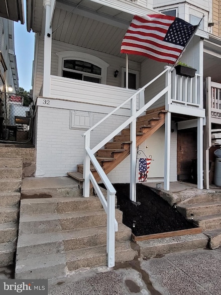 32 E Abbott St, Lansford, PA 18232