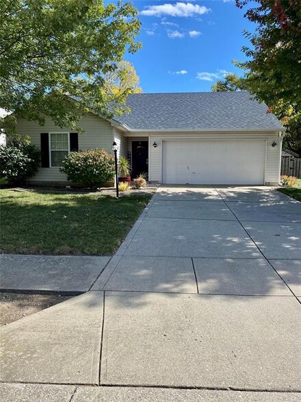 297 Broadmoor Bend, Pittsboro, IN 46167