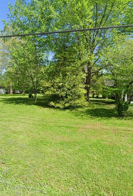 2106 McGavock Pike, Nashville, TN 37216