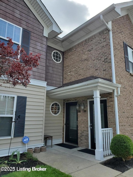 6503 Brook Bend Way Unit 223, Louisville, KY 40229
