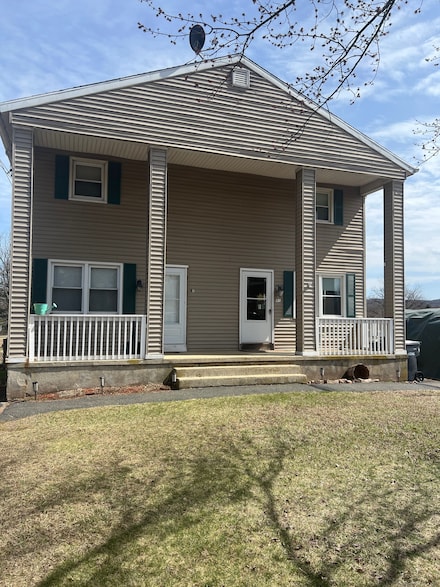 41 Hoffman Rd, Ellington, CT 06029