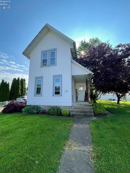 34 Fulton St, Monroeville, OH 44847