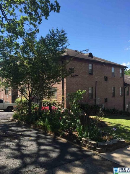 1560 15th St S Unit 1, Birmingham, AL 35205