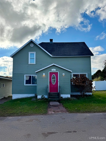 409 Excelsior St, Ishpeming, MI 49849