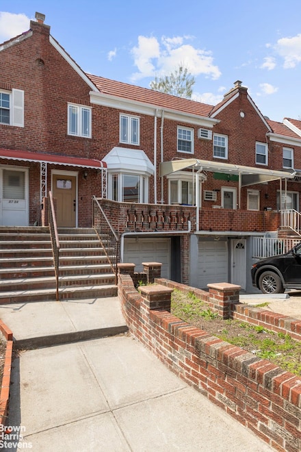 67-92 Austin St, Flushing, NY 11375