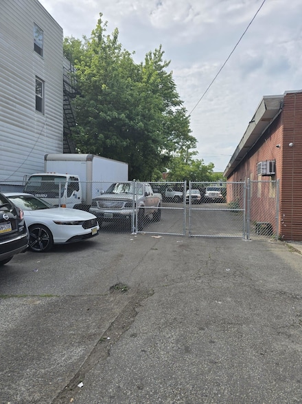 1811 John F. Kennedy Blvd, Jersey City, NJ 07305