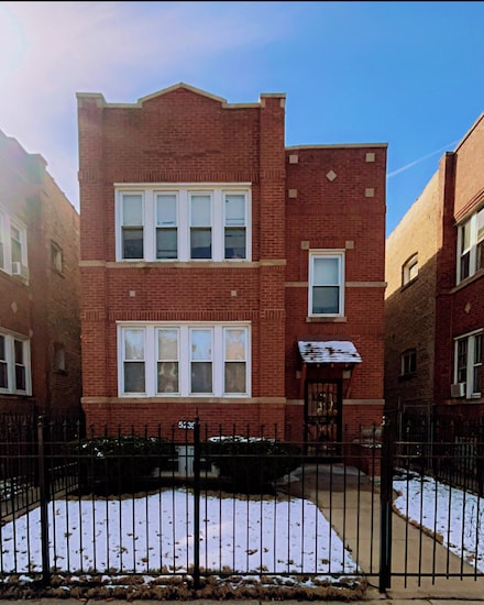 5239 W Potomac Ave, Chicago, IL 60651