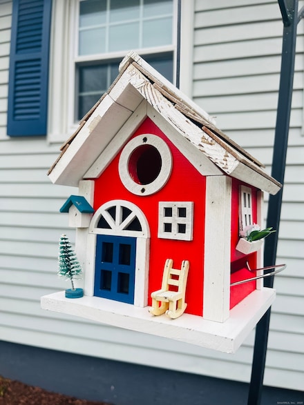 30 Elgin Dr, Tolland, CT 06084