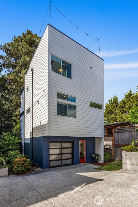 7323 Bainbridge Place SW, Seattle, WA 98136