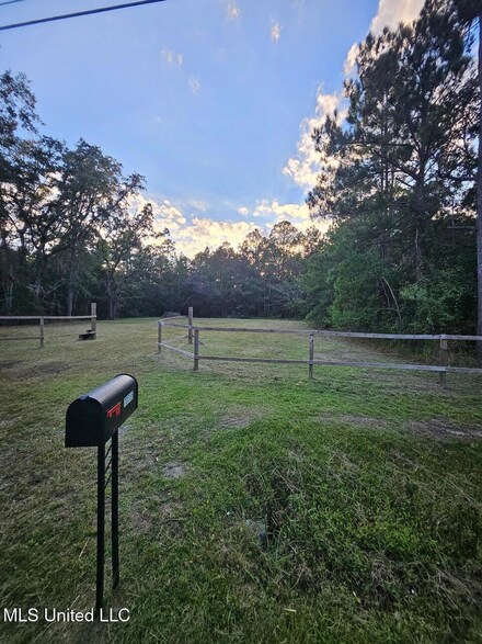 10055 Kiln Waveland Cutoff Rd, Waveland, MS 39576