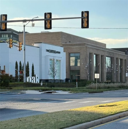 2422 NW 43rd Cir, Oklahoma City, OK 73112