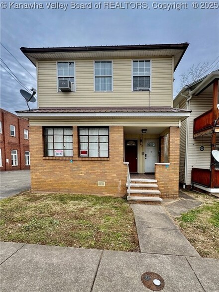 412 Randolph St, Charleston, WV 25302