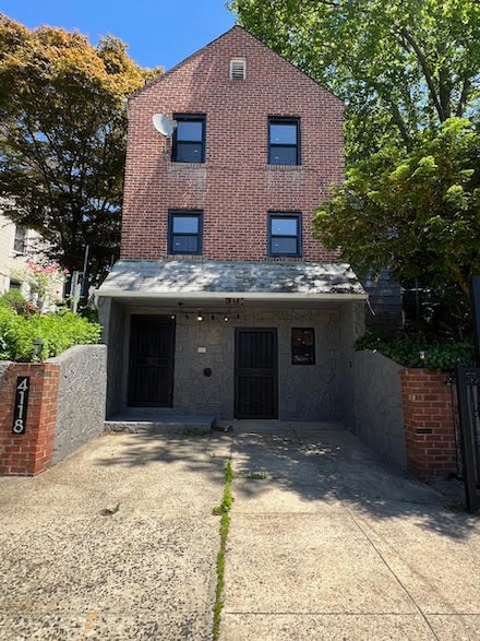 4118 Hill Ave, Bronx, NY 10466