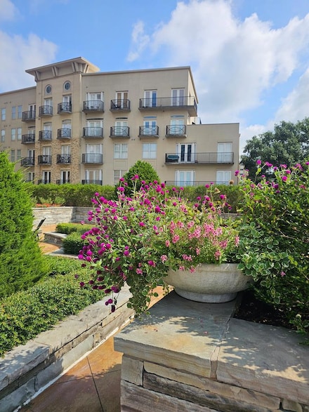 2277 Peachtree Rd NE Unit 408, Atlanta, GA 30309