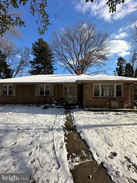 113 Harvard Ave, Somerdale, NJ 08083