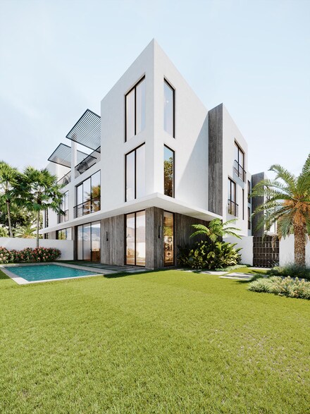 920 Palm Trail, Delray Beach, FL 33483