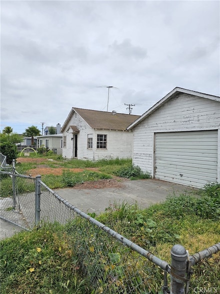 22121 Ibex Ave, Hawaiian Gardens, CA 90716