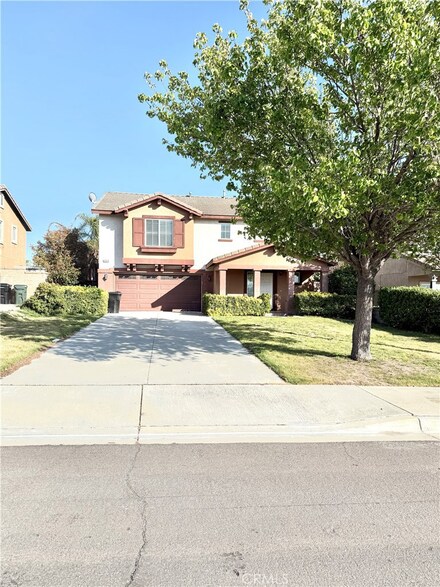 5809 Reagan Dr, Fontana, CA 92336